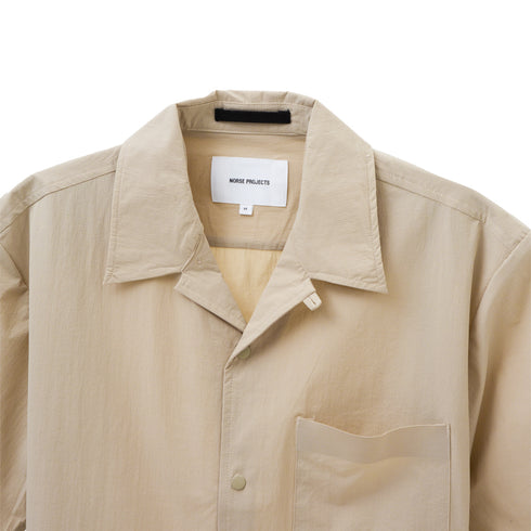 Norse Projects Carsten Travel Light Shirt Light Khaki N40-06261042 Degli Uberti